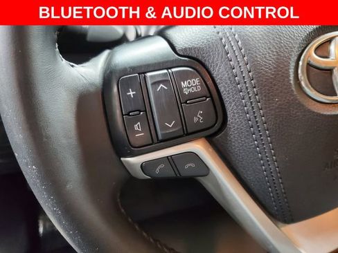 Used 2019 Toyota Highlander XLE image 15