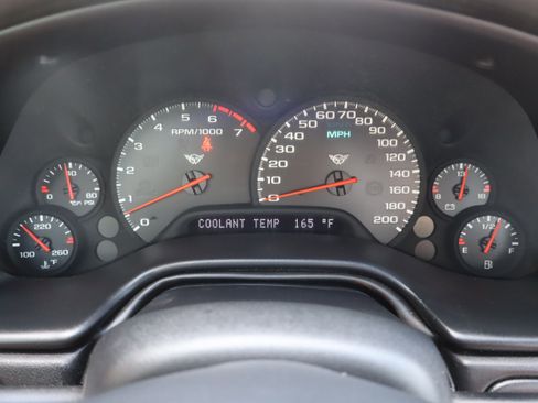 Used 2002 Chevrolet Corvette Convertible w/ Preferred Equipment Group2 image 22