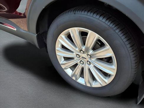 Used 2022 Ford Explorer Limited w/ Equipment Group 301A image 25