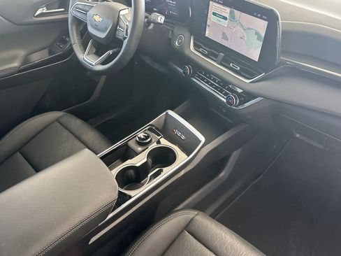 Used 2026 Chevrolet Equinox LT w/ Convenience Package II AWD/4WD image 17