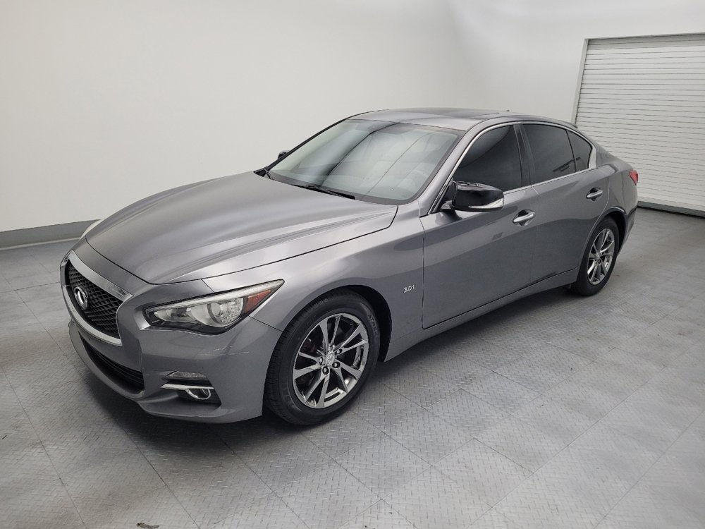 Used 2017 INFINITI Q50 Signature Edition w/ All Weather Package (L93) AWD/4WD image 2