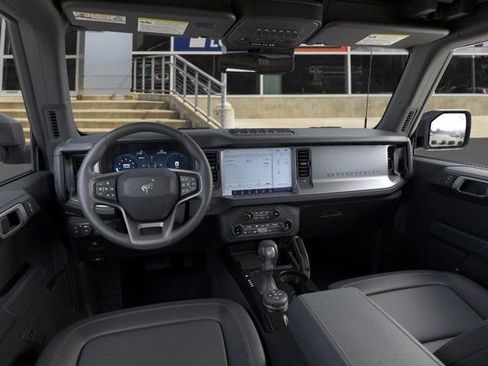 New 2026 Ford Bronco Badlands image 9