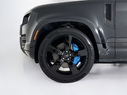 Used 2022 Land Rover Defender 110 V8 image 27