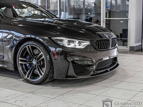 Used 2018 BMW M4 Coupe w/ Executive Package RWD image 3