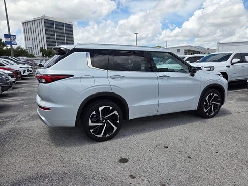 Used 2024 Mitsubishi Outlander SEL FWD image 13