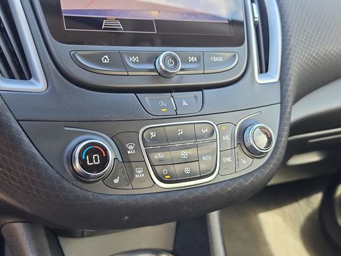Used 2024 Chevrolet Malibu LT FWD image 26