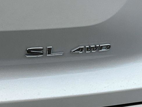 New 2025 Nissan Pathfinder SL image 15