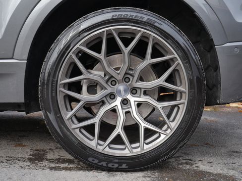 Used 2019 Audi Q8 Prestige image 20