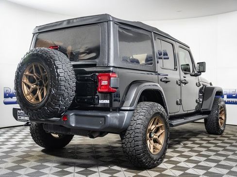 Used 2020 Jeep Wrangler Unlimited Sahara image 6