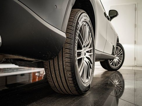 Certified 2025 Mercedes-Benz GLC 300 4MATIC image 42