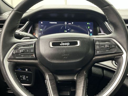 Used 2024 Jeep Grand Cherokee Limited 4xe AWD/4WD image 16