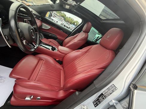 Used 2023 Maserati Grecale Modena AWD/4WD image 28