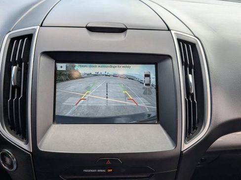 Used 2018 Ford Edge SEL w/ Equipment Group 201A FWD image 19