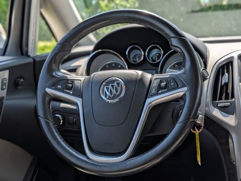 Used 2016 Buick Verano w/ Comfort Package FWD image 14