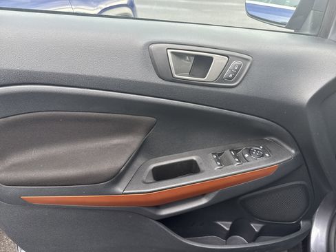 Used 2022 Ford EcoSport SE w/ SE Convenience Package image 13