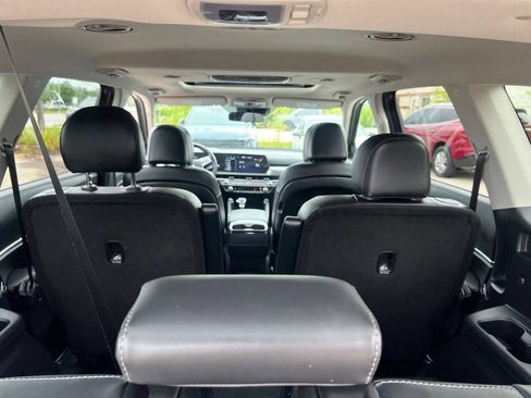 Certified 2024 Kia Telluride S w/ S Sunroof Package AWD/4WD image 13