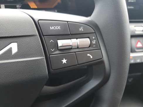 New 2026 Kia K4 FWD image 24