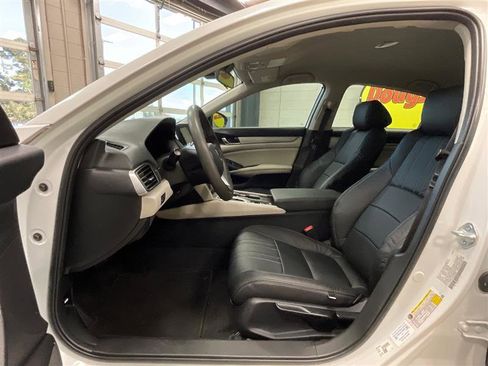 Used 2022 Honda Accord LX image 11
