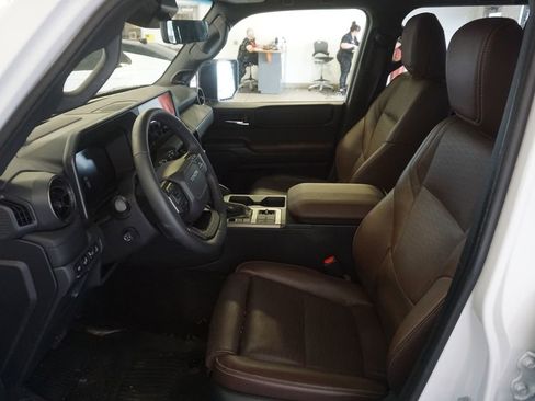 Used 2025 Toyota Land Cruiser w/ Premium Package AWD/4WD image 21
