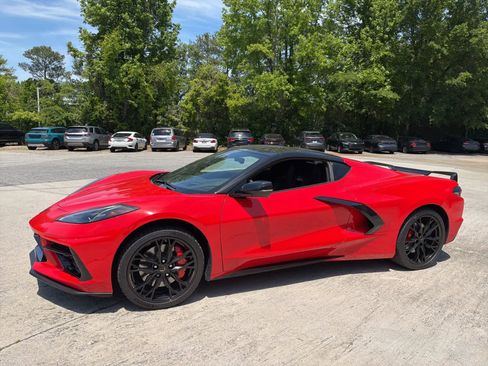 Used 2024 Chevrolet Corvette Stingray Preferred Cpe w/ Z51 Performance Package RWD image 5