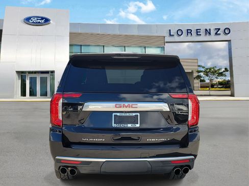 Used 2021 GMC Yukon Denali w/ Denali Premium Package image 6