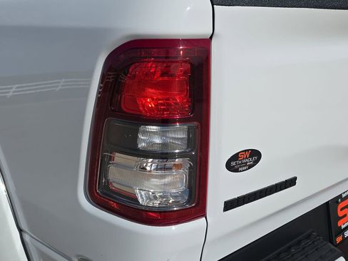 Used 2022 RAM 1500 Big Horn w/ Night Edition AWD/4WD image 34