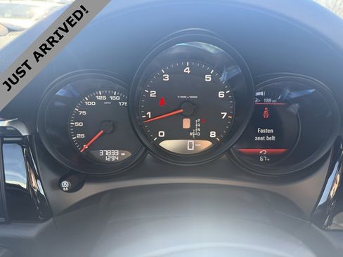 Used 2020 Porsche Macan image 9
