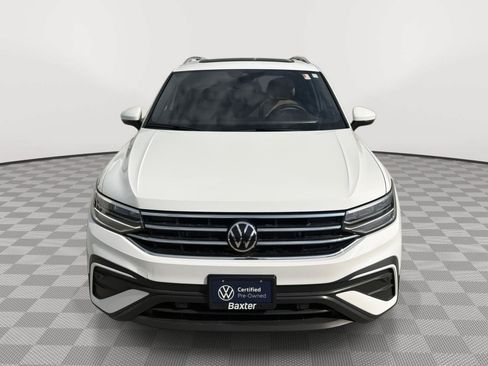 Used 2024 Volkswagen Tiguan SE w/ Panoramic Sunroof Package AWD/4WD image 1