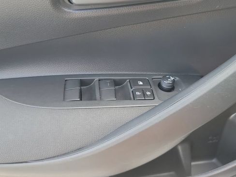 Used 2025 Toyota Corolla LE FWD image 16