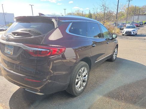 Used 2021 Buick Enclave Avenir w/ Avenir Technology Package AWD/4WD image 3