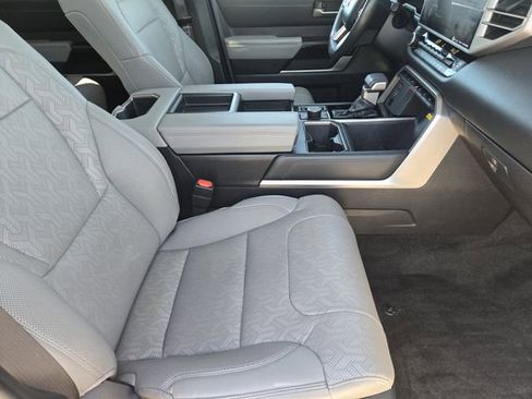 Used 2024 Toyota Tundra Limited image 14