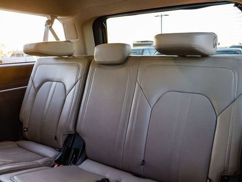 Used 2024 Ford Expedition Max Limited image 24