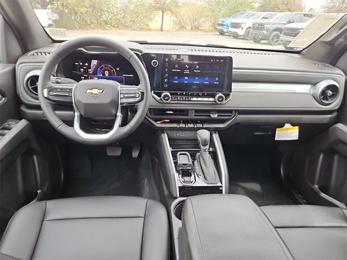 New 2025 Chevrolet Colorado LT w/ LT Convenience Package image 17