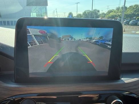 Used 2020 Ford Escape Titanium AWD/4WD image 14