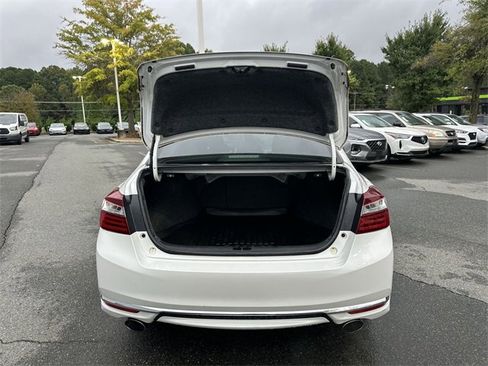 Used 2017 Honda Accord Sport image 23