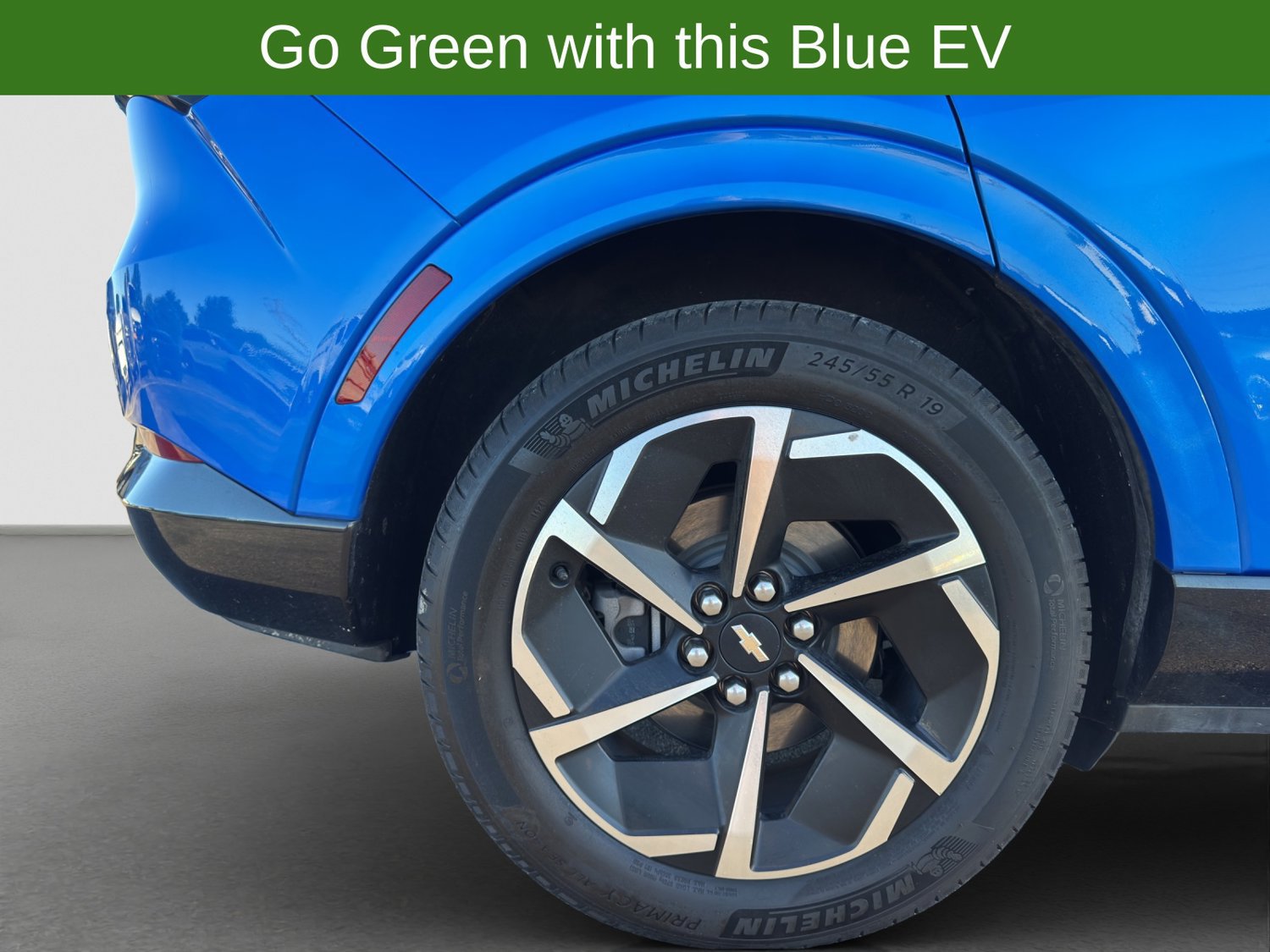 Certified 2024 Chevrolet Equinox EV LT FWD image 23