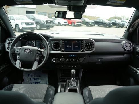 Used 2023 Toyota Tacoma TRD Sport AWD/4WD image 10