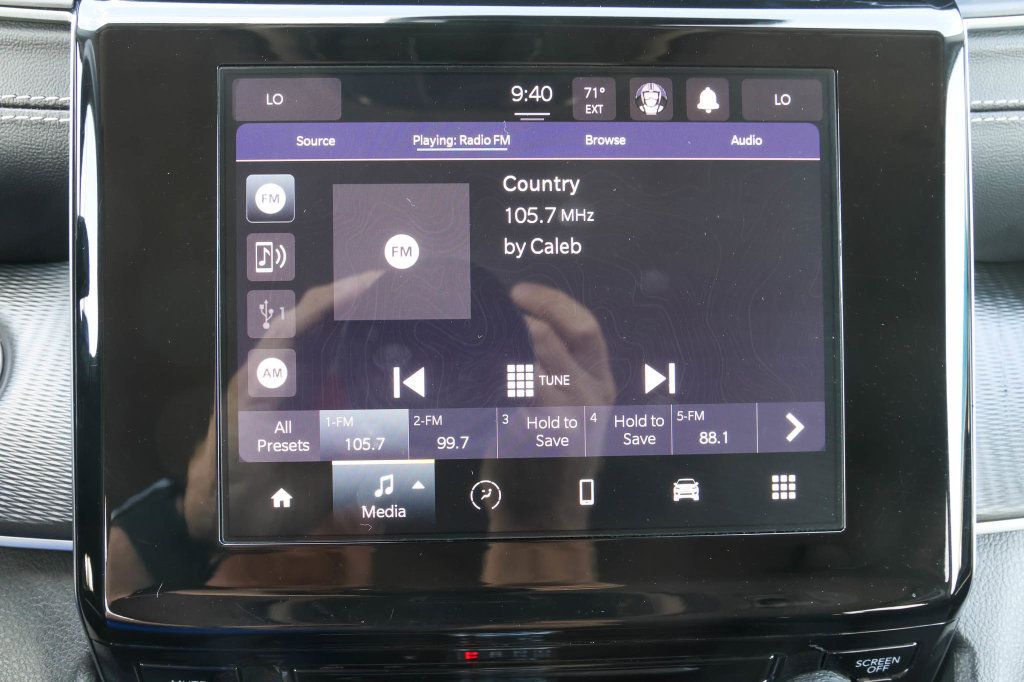 Used 2023 Jeep Grand Cherokee L Laredo AWD/4WD image 26