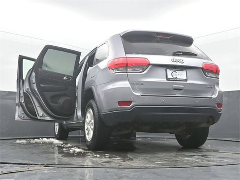 Used 2018 Jeep Grand Cherokee Laredo image 60