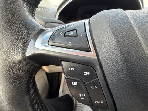 Used 2017 Ford Edge Titanium w/ Equipment Group 301A AWD/4WD image 15