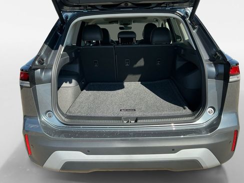 New 2025 Volkswagen Tiguan SE image 16