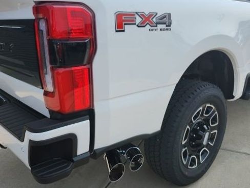 New 2026 Ford F250 Platinum image 17