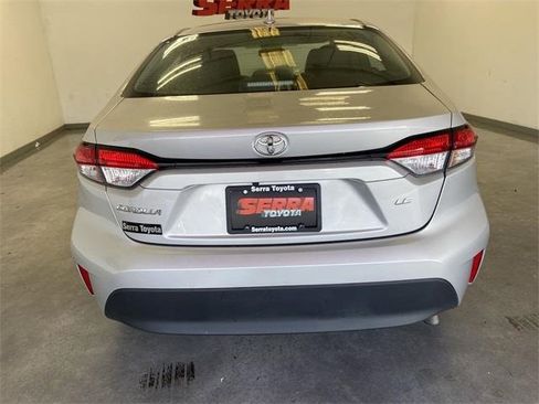 Used 2025 Toyota Corolla LE image 16
