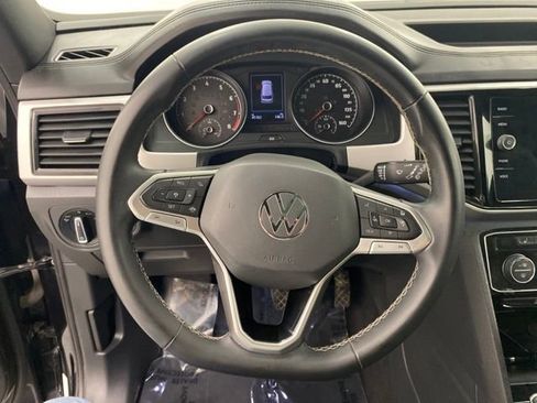 Used 2021 Volkswagen Atlas Cross Sport SEL image 16