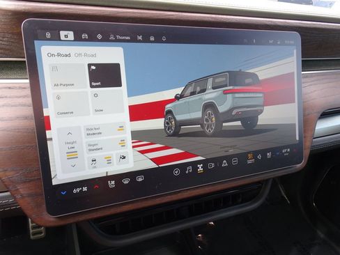 Used 2023 Rivian R1S Adventure AWD/4WD image 23