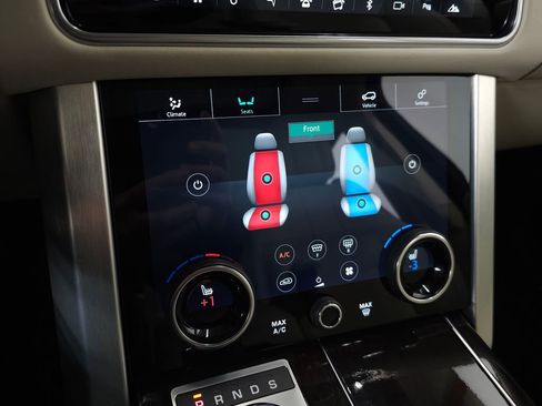 Used 2019 Land Rover Range Rover HSE image 31