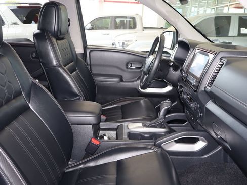 Used 2022 Nissan Frontier SV w/ SV Premium Package AWD/4WD image 42