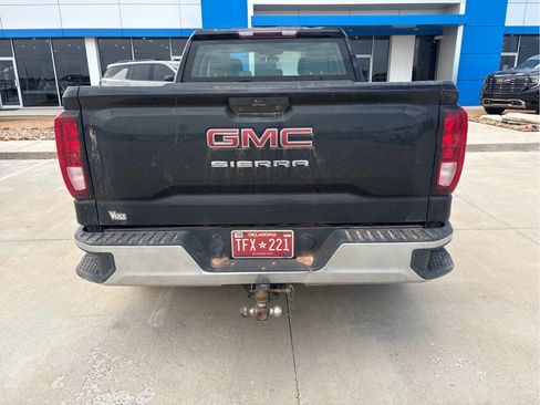 Used 2022 GMC Sierra 1500 Pro w/ Fleet Convenience Package RWD image 4