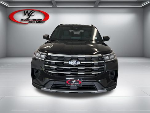 New 2027 Ford Explorer Active RWD image 2