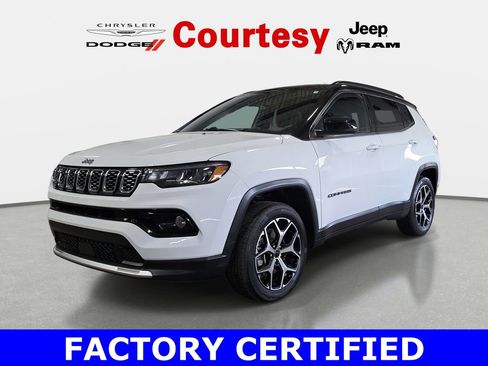 Certified 2025 Jeep Compass Limited AWD/4WD image 9